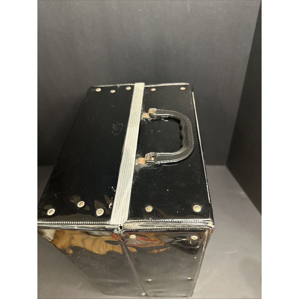 Vintage 1961 Barbie Ponytail Doll Case with Original Drawers - Mattel - Picture 8 of 15
